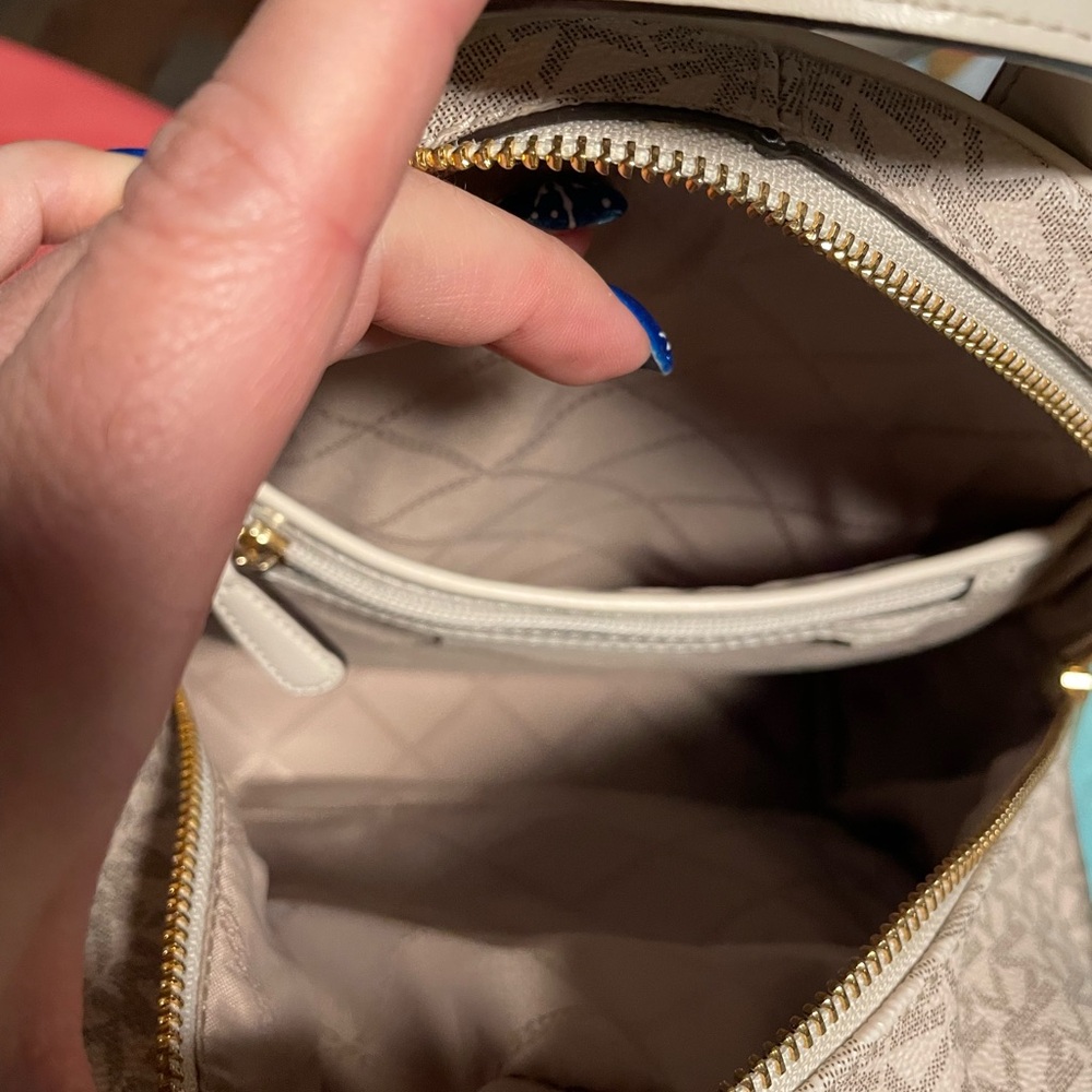 Elegant Beige Women's Handbag